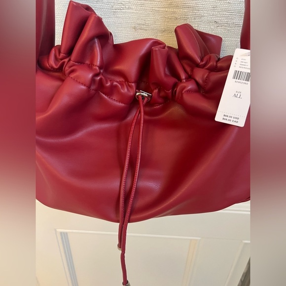 NWT new Anthropologie faux leather scrunch shoulder bag drawstring red - Picture 9 of 17